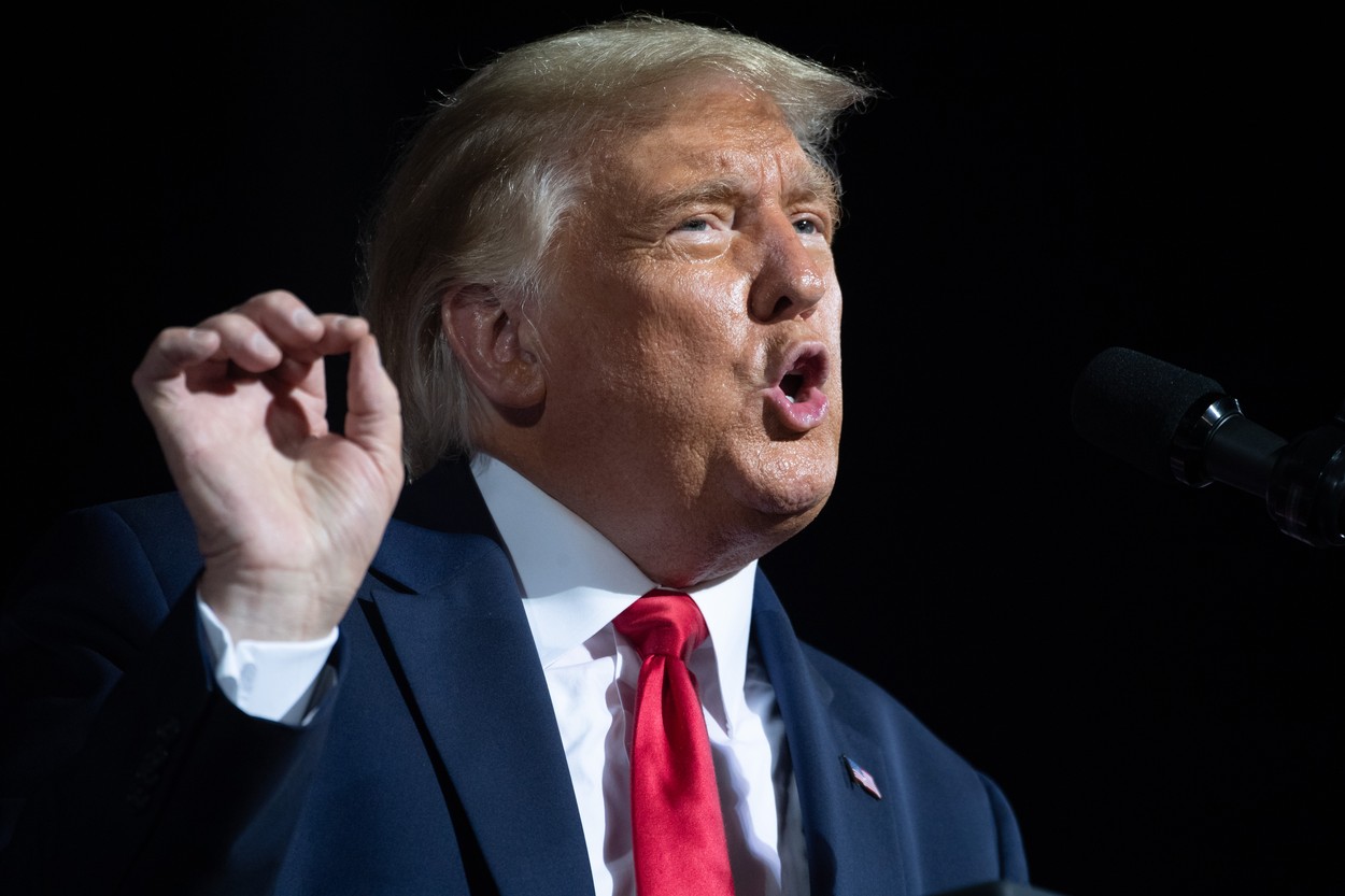Donald Trump critică publicaţia WSJ după un editorial despre eşecul Partidului Republican. Informațiile care l-au enervat