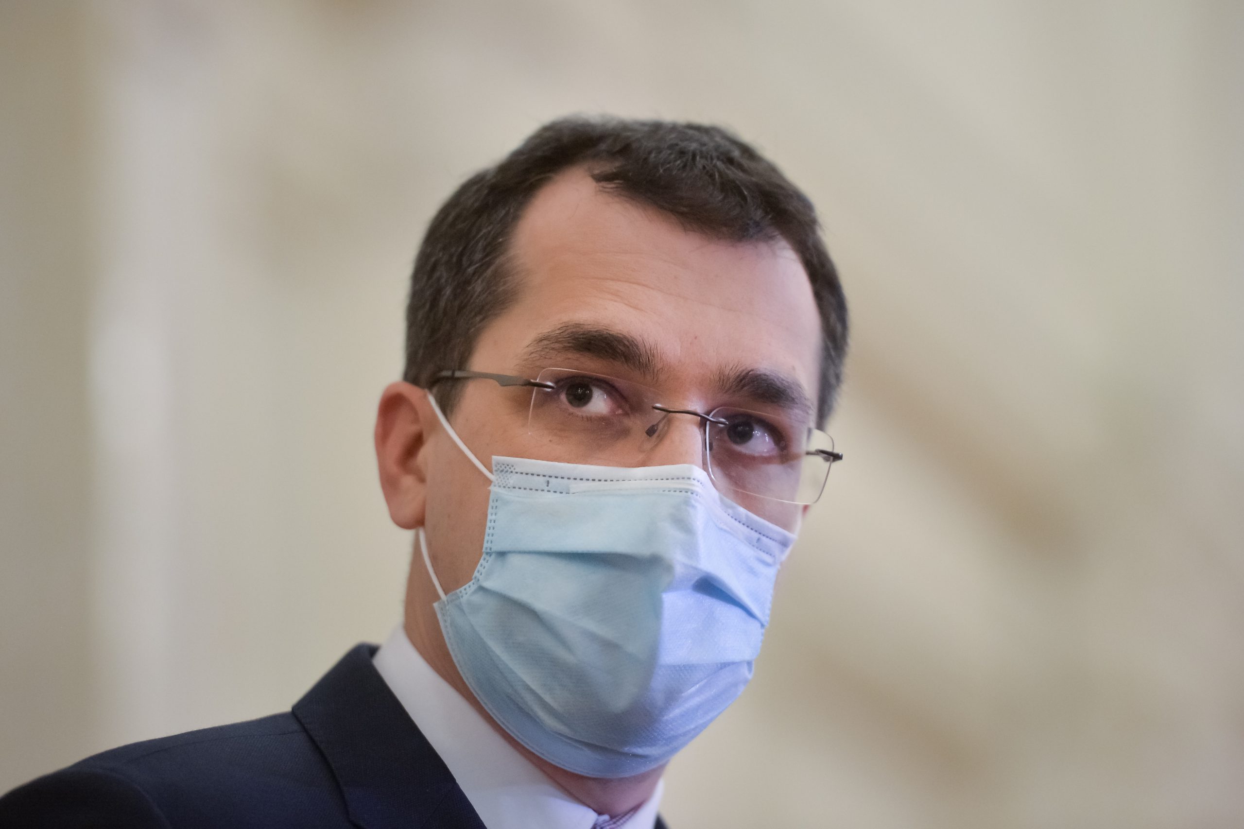 Reacția lui Voiculescu privind reducerea salariilor medicilor: „Zvonuri împrăștiate de diverse persoane iresponsabile“